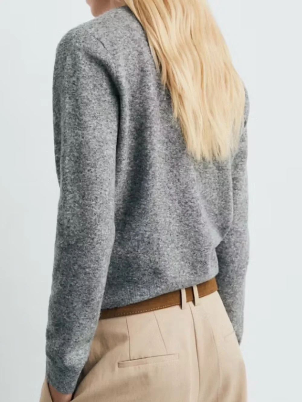 Mango Gray V-Neck Bow-Button Cardigan V-NECK WOOL-BLEND CARDIGAN 5808 - Picture 4 of 5